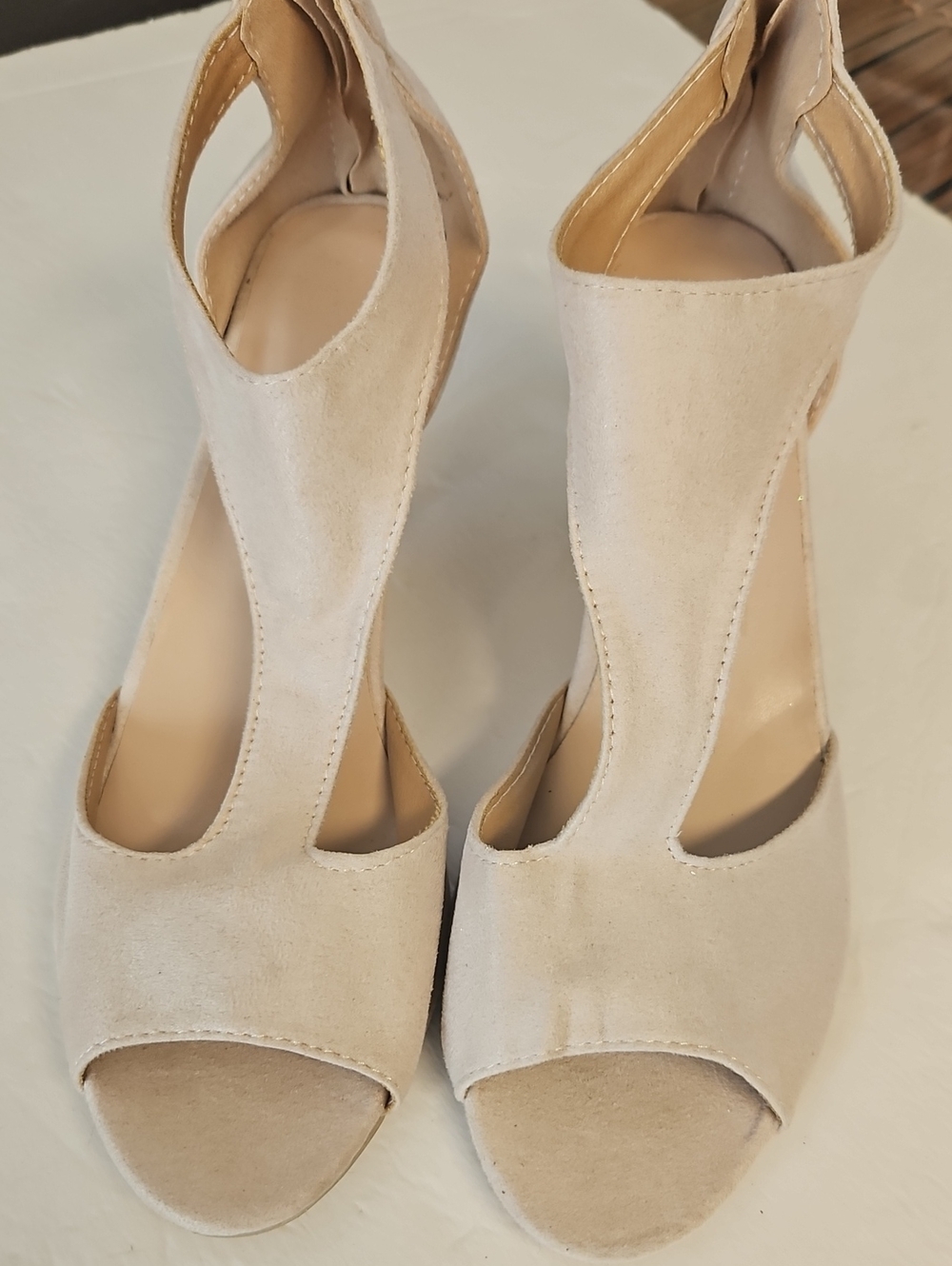 Women’s Open-Toe T-Strap Heels in Light Beige